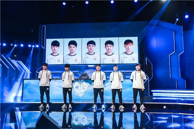 年輕球員出 年輕球員出