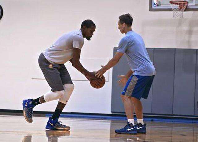 业生涯走势 业生涯走势