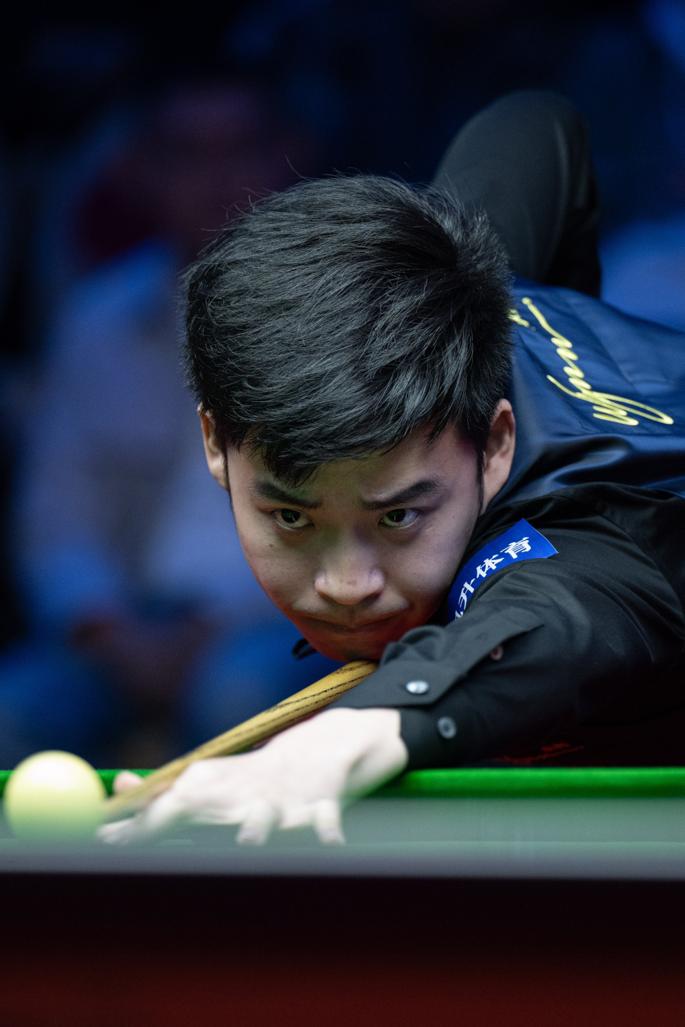 击直塞给前 击直塞给前